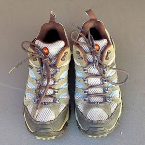 Women's Merrell walking shoes